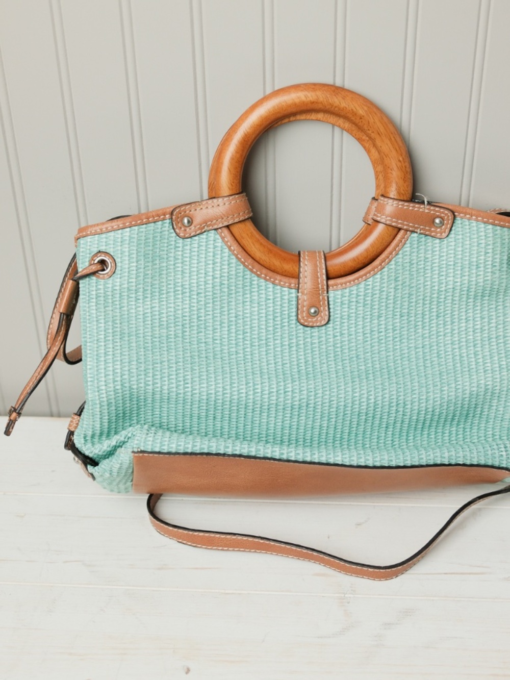 VTG Fossil 1954 Classic Seafoam Green Woven Rattan Wood Handles Strap Bag Purse - Picture 2 of 4